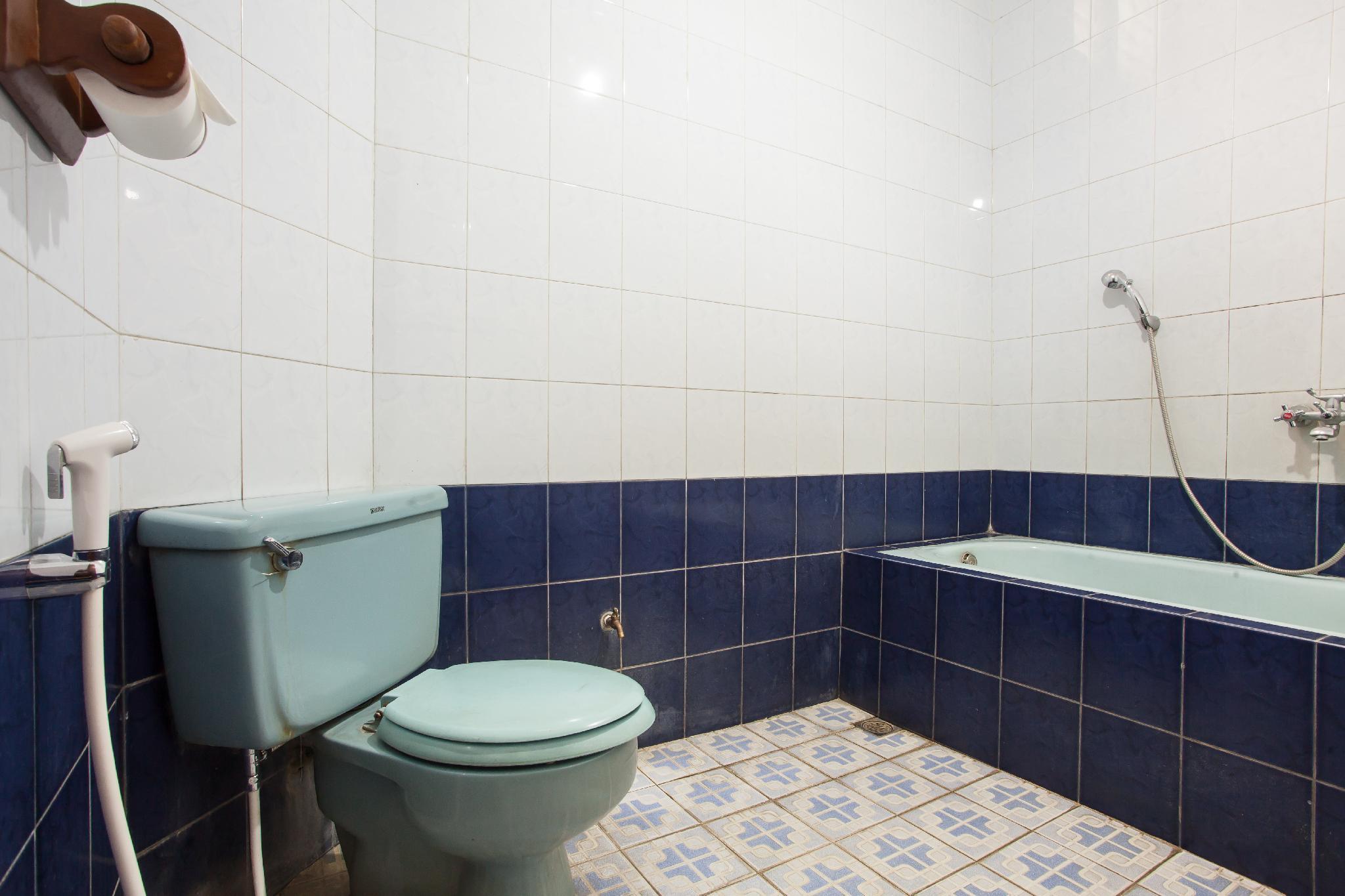 Reddoorz Near Balai Kota Malang Otel Dış mekan fotoğraf