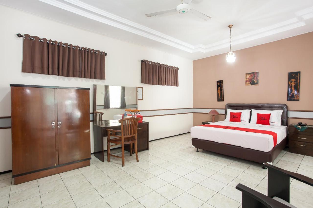 Reddoorz Near Balai Kota Malang Otel Dış mekan fotoğraf